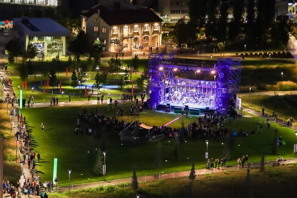 Rivivi la magia del Back to the City Concert